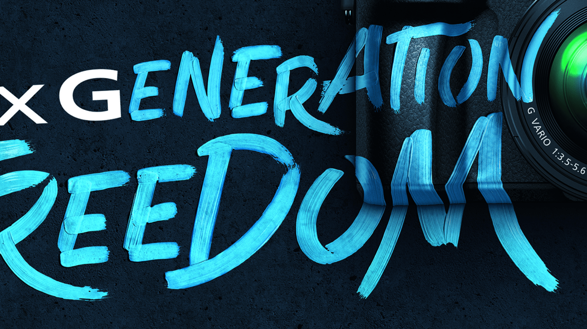 Komposition auf schwarzem Untergrund aus LUMIX G Kamera und Schriftzug Generation Freedom